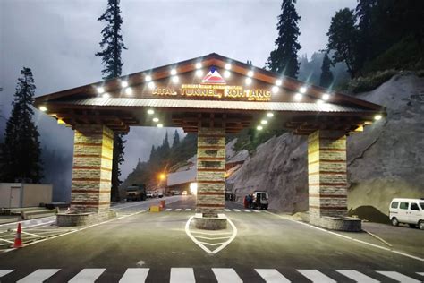 Atal Tunnel Rohtang becomes huge attraction among tourists