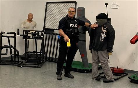 Use of Force Simulator for Police Training - Agincourt