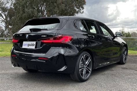 BMW 118i 2023 review - Audi A3 and Mercedes A-Class premium small hatchback competitor | CarsGuide