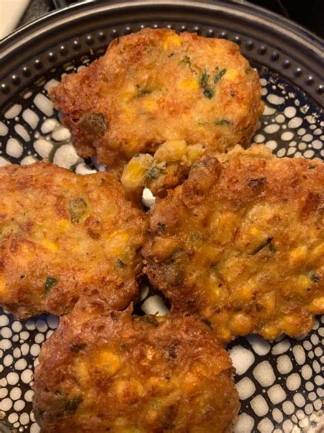 CHEESY CORN FRITTERS - the kind of cook recipe