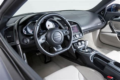 2009 AUDI R8 - Interior - 196461