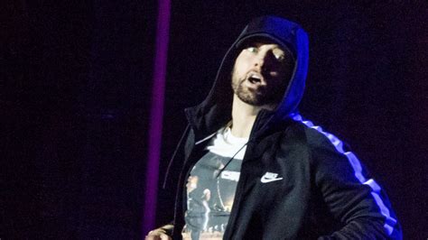 Watch Eminem Bring Out 50 Cent During Epic London Twickenham Show ...