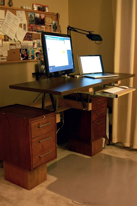 Diy Standing Desk Legs / Build Your Own Stand Up Desk From Recycled Wood - HomesFeed : This diy ...