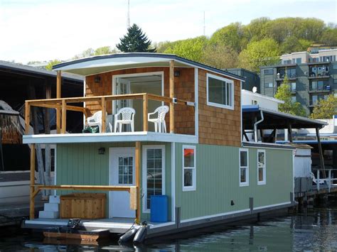 Seattle Houseboats | House boats for sale, Floating house, Houseboat living