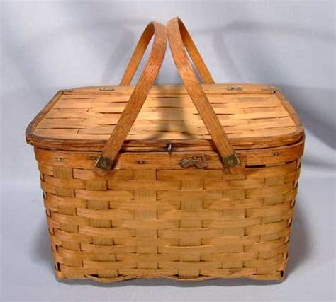 Vintage Woven Wood Picnic Basket For Sale | Antiques.com | Classifieds