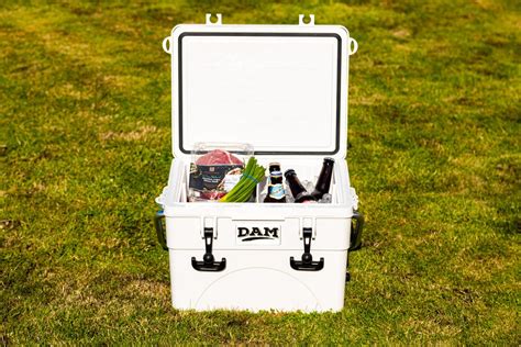 Dam Cooler vacuum-insulates and organizes food and beverage