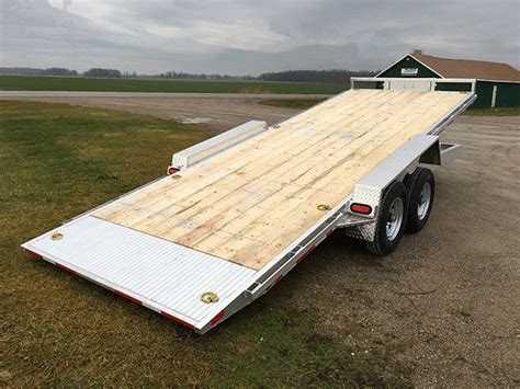 Tilt Deck Trailers | Millroad Manufacturing Inc.