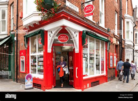 Post Office UK exterior; The Post Office on the corner of Eastgate Stock Photo - Alamy