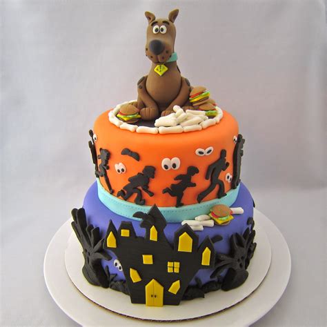 Clever Wren: Scooby-Doo Cake - Cake of Cakes!