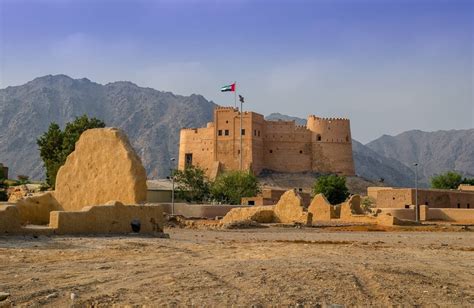 Fujairah Fort - Fujairah | eDubai.cz