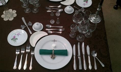 Types of Table Setup in Restaurant Everyone should Know