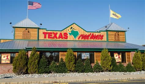 For some time now, Texas Roadhouse’s guarded approach and its ability to control costs have toed ...