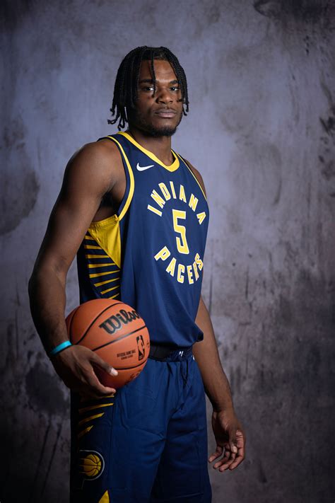 2023 Rookie Photo Shoot Photo Gallery | NBA.com