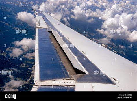 Aileron hi-res stock photography and images - Alamy