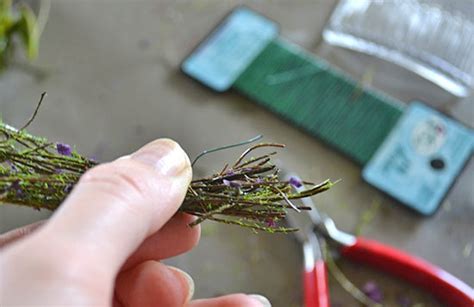 DIY Rustic Woodland Floral Hair Combs – Factory Direct Craft Blog