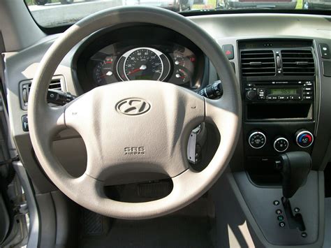 2007 Hyundai Tucson - Interior Pictures - CarGurus