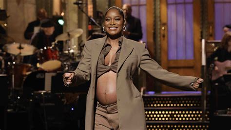 Surprise! Keke Palmer Makes A Stylish Pregnancy Announcement On SNL