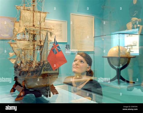 Hms endeavour hi-res stock photography and images - Alamy