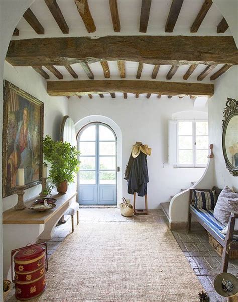 Casual, Bright, Rustic Italian Interiors - GRAND VOYAGE ITALY