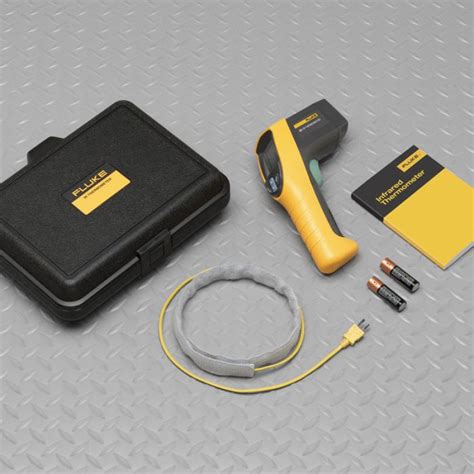 Fluke 561 Infrared and Contact Thermometer