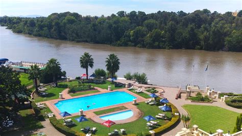 Riviera on Vaal Resort - resort flanking the Riviera on Vaal Resort