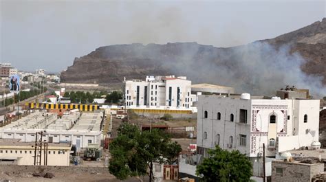 Renewed Aden clashes threaten opening new front in Yemen war | News ...