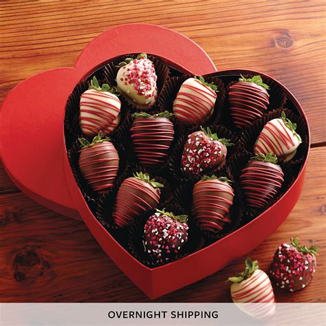 Valentine's Day Chocolate-Covered Strawberries Gift Box