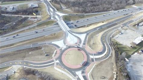 Diverging diamond interchange | WSDOT