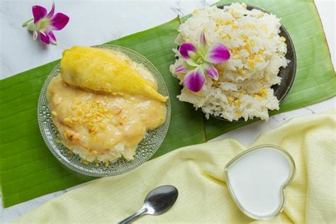 Fancy mango sticky rice? Try these delicious sticky rice desserts | Thaiger