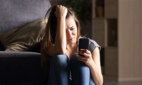 Getting fewer ‘likes’ on social media can make teens anxious and depressed