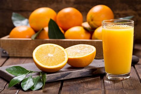 Sip on This: The Facts on Valencia vs Navel Oranges for Juice - US Citrus