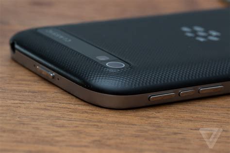 BlackBerry Classic review - The Verge