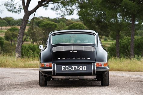 Car Porn: 1967 Porsche 911 S - Airows