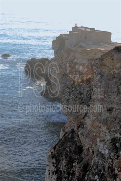 Photo of Nazare Lighthouse by Photo Stock Source - lighthouse, Nazare, Portugal, ocean,lighthouses