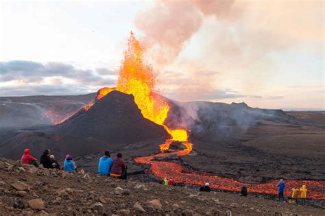 How Many Active Volcanoes Are on Earth and Where Are They? - A-Z Animals