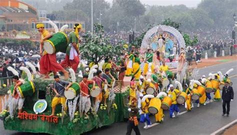 Republic Day Parade 2023: West Bengal tableau to highlight Durga Puja | India News | Zee News