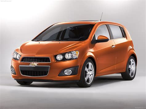 Chevrolet Sonic (2012) - pictures, information & specs