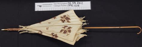 Parasol; Unknown; mid 19th Century; 1990_1018 | eHive