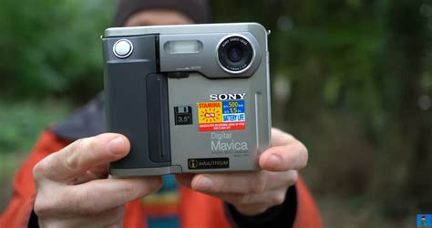 Video: a Retro Review of Sony's 24-year-old Mavica FD5 camera, which used floppy discs for ...