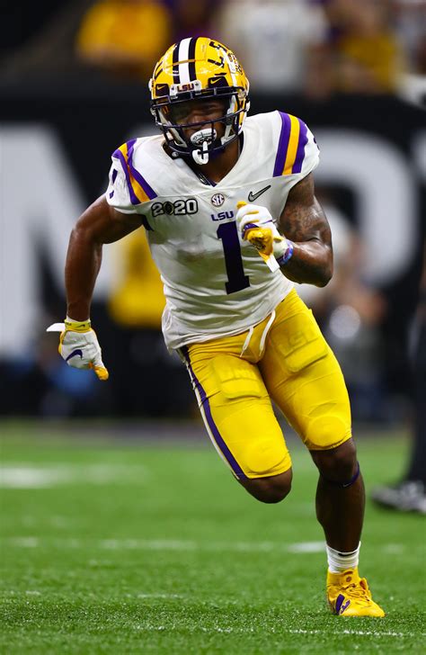 Ja'Marr Chase # 1 LSU Tigers WR in 2022 | Nfl photos, Lsu, Football ...