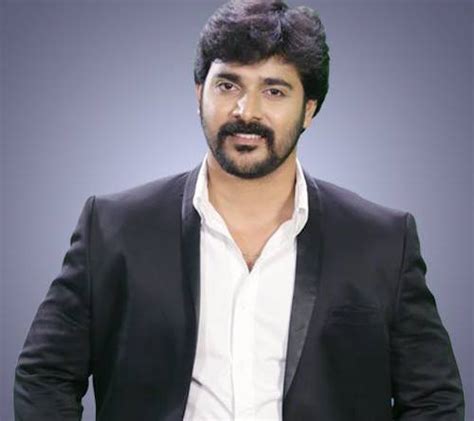 Srinish Aravind - Bigg Boss Malayalam season 1 Contestants