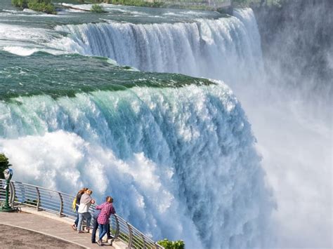 Niagara Falls US Side Half Day Tour from New York with Maid of the Mist ...