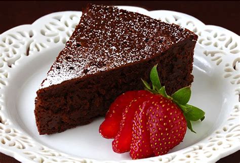 A Savory Table: Flourless Chocolate Cake