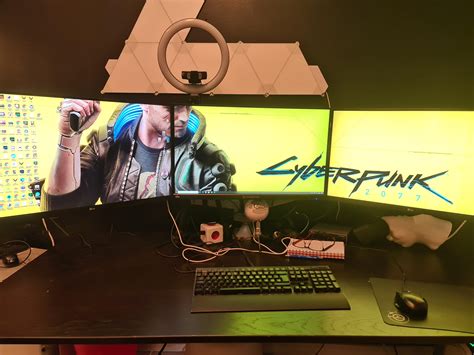 Upgraded to three monitor setup : r/battlestations