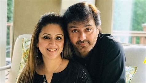 Nauman Ijaz, wife Rabia Nauman celebrate 26th wedding anniversary