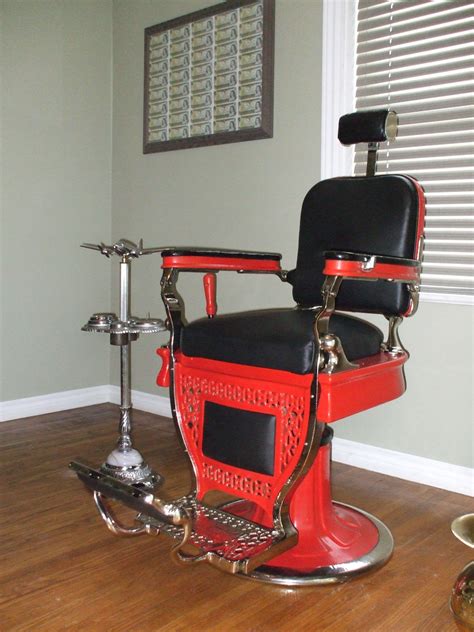 vintage barber chair | Barber chair, Barber shop chairs, Shop chair