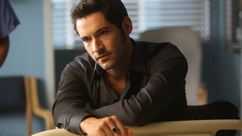 Review: 'Lucifer' starts hot, quickly cools