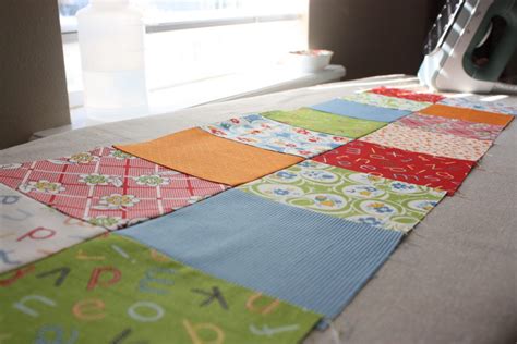 How to sew together a patchwork quilt | Beginning quilting, Quilting ...