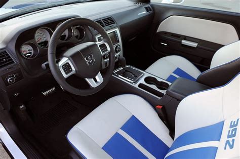 2014 Dodge Challenger Srt8 Interior