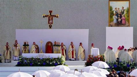 abitadeacon: The beatification of the incredible Ulma family of Poland who were all martyred for ...